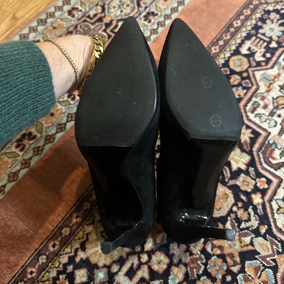 The Kooples Black Pointy Heeled Pumps size 8-8.5 - Picture 7 of 11